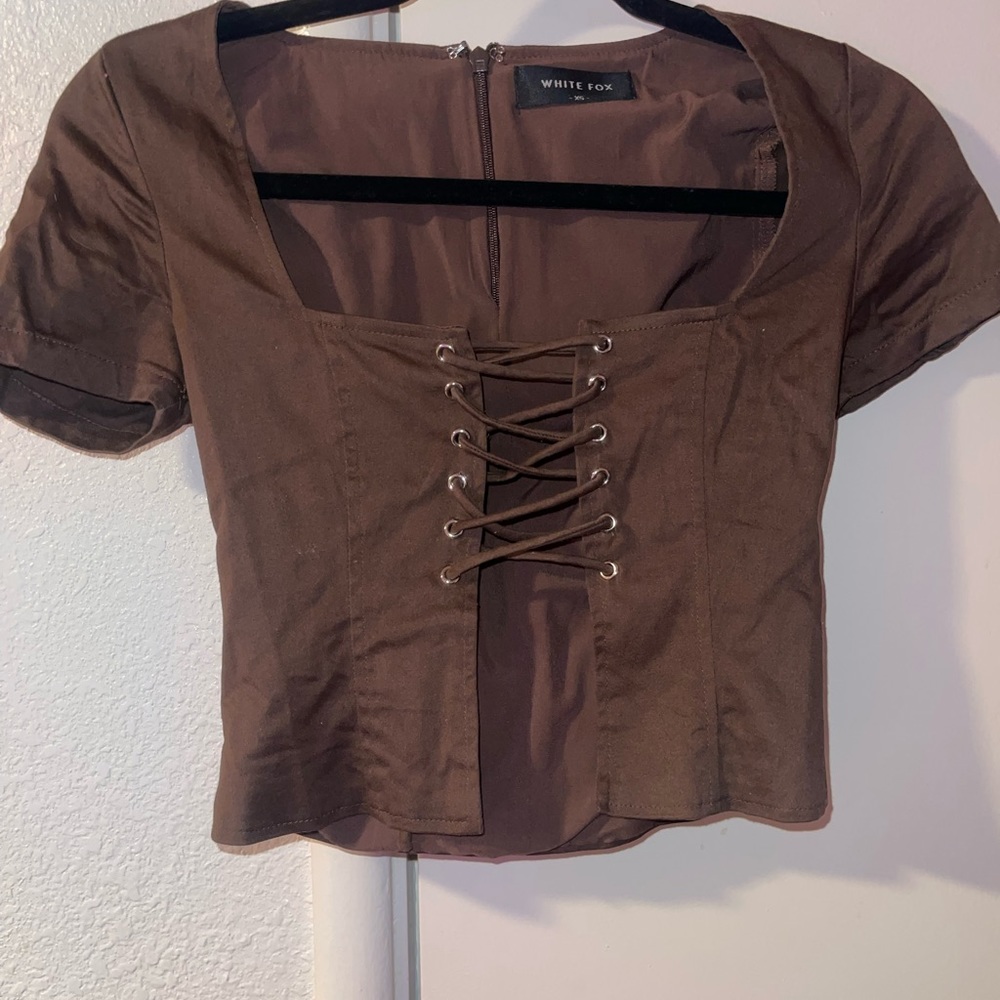 WF tie up shirt